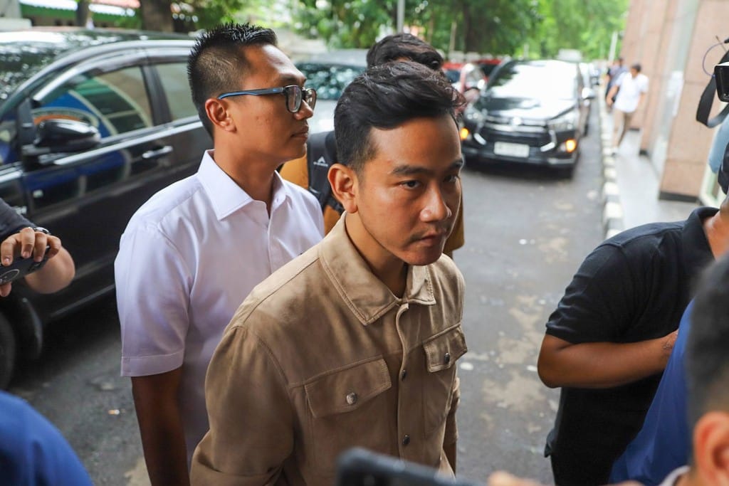 Gibran Penuhi Panggilan Bawaslu Jakarta Pusat 4