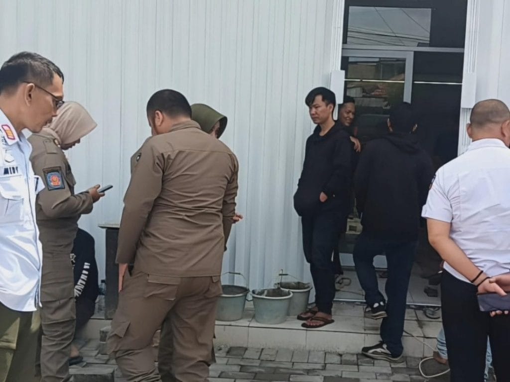 Satpol PP Minta Pembangunan Minimarket di Pondok Rumput Tidak Dilanjutkan