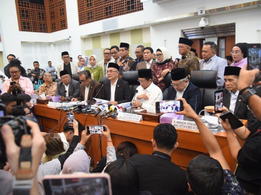 Pemerintah dan DPR RI Sepakati Penurunan Biaya Haji Tahun 2025