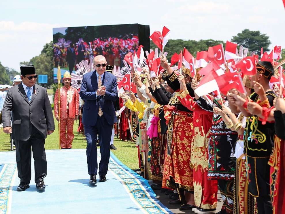 Presiden Erdogan Tiba di Istana Bogor, Disambut Meriah Oleh Ratusan Pelajar