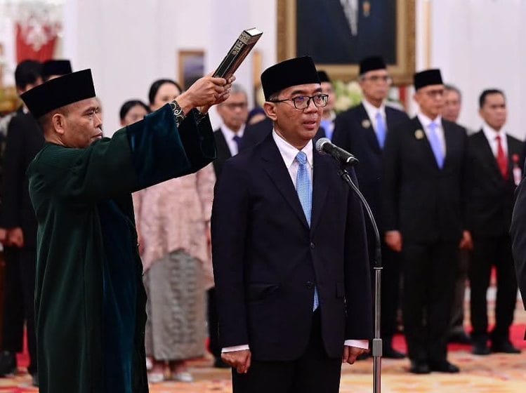 Presiden Lantik Brian Yuliarto sebagai Mendikti Saintek Gantikan Satryo Brodjonegoro