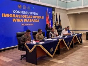 Gelar Operasi Wira Waspada, Ditjen Imigrasi Amankan Ratusan WNA