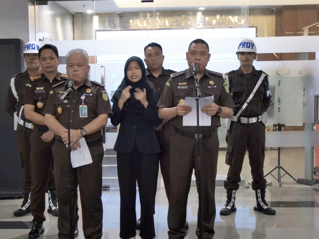 Kejagung Tetapkan Tujuh Tersangka Kasus Korupsi Tata Kelola Minyak Mentah