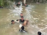 Prajurit Lanud SIM Selamatkan Warga Tercebur ke Kali, Danlanud Beri Apresiasi