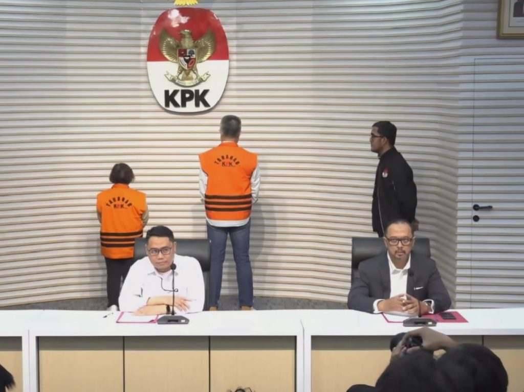 KPK Tahan Dua Orang Tersangka Terkait Kasus Korupsi Fasilitas Kredit LPEI