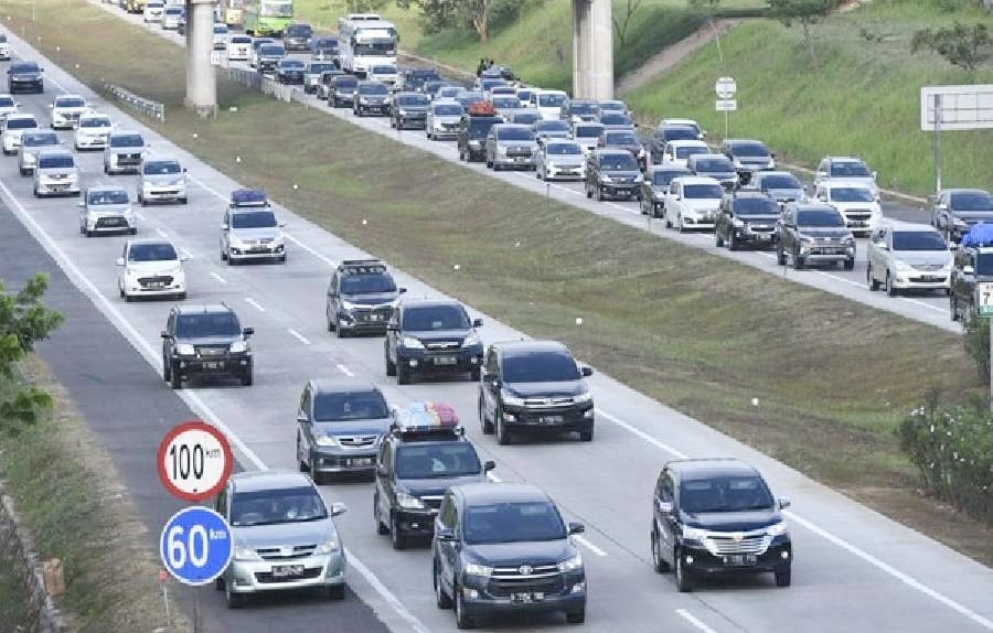 Korlantas Polri Perpanjang One Way Tol Cikampek-Brebes Barat Guna Urai Arus Kepadatan