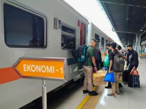 Penjualan Tiket KAI Lampaui 3,3 Juta, Puncak Arus Mudik Terjadi pada 28 Maret
