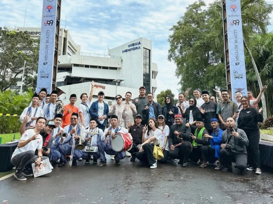 Menpora Dito Ariotedjo Lepas Mudik Gratis MS Glow Bersama Raffi Ahmad