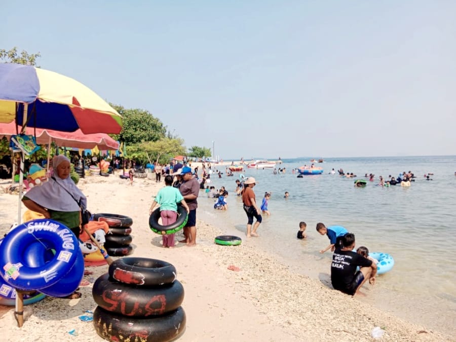 Lonjakan Wisatawan di Kepulauan Seribu Saat Libur Lebaran 2025