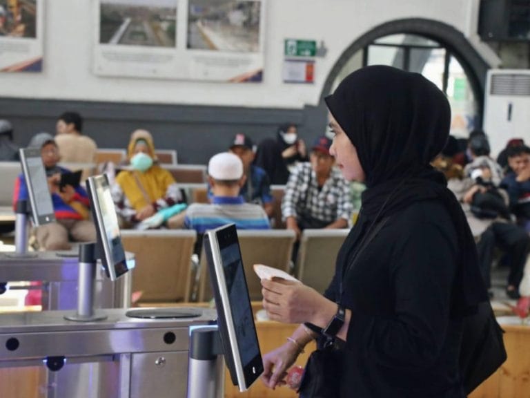 Teknologi Face Recognition KAI Kurangi Kepadatan Arus Mudik dan Balik Lebaran 2025
