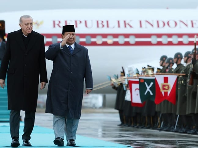 Presiden Prabowo Tiba di Turki, Disambut Langsung oleh Presiden Erdogan