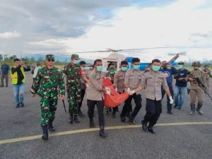 TNI-Polri Berhasil Evakuasi Jenazah Korban Serangan KKB di Yahukimo