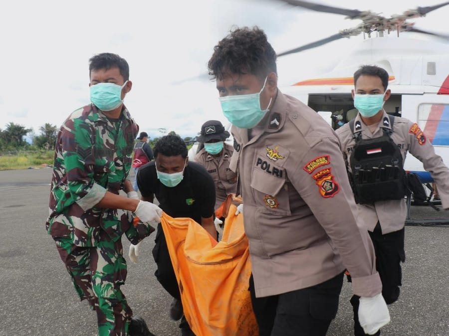 11 Jenazah Korban Pembunuhan oleh KKB Diserahkan kepada Keluarga