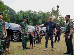 Panglima TNI Tinjau Pelatihan Prajurit sebagai K9 Handler di Cisarua Bogor