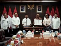 Kemen Imipas dan KemenP2MI Teken MoU Atur Keberangkatan Pekerja Migran