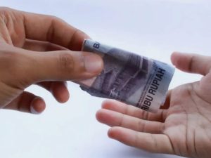 SPI 2024: 30% Guru dan 18% Pimpinan Pendidikan Anggap Gratifikasi Sebagai Hal Biasa