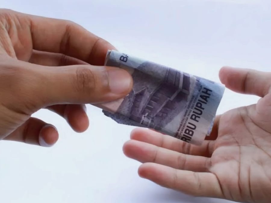 SPI 2024: 30% Guru dan 18% Pimpinan Pendidikan Anggap Gratifikasi Sebagai Hal Biasa