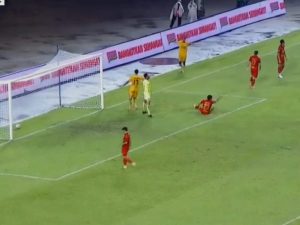 Semen Padang Bungkam Persija 2-0 di Stadion Pakansari