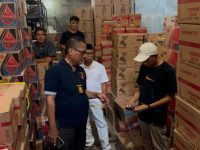 Gudang Oli Palsu Digerebek di Polman, Tiga Truk Barang Bukti Diamankan