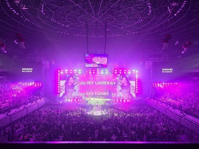 Samsung TV Hadirkan Pengalaman Konser Rossa Langsung ke Ruang Keluarga lewat Teknologi Vision AI