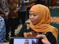 Khofifah Mangkir Dari Panggilan KPK Terkait Kasus Dana Hibah Jatim