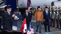 PM Anwar Tiba di Jakarta, Bahas Annual Consultation RI-Malaysia dengan Presiden Prabowo