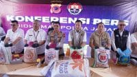 Satgas Pangan Polda Jabar Bongkar Peredaran Beras Palsu, Omzet Pelaku Capai Rp5 Miliar