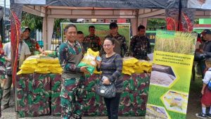 Kodim 1710 Mimika Gelar Pangan Murah, 4 Ton Beras Ludes Terjual