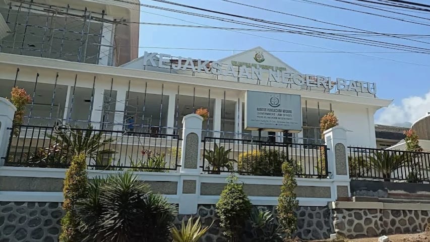 Kejari Kota Batu Periksa 11 Saksi Kasus Dugaan Korupsi Chromebook di Kemendikbudristek