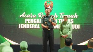 Wakil Panglima TNI Tandyo Budi Revita Ikuti Tradisi Pengantaran Tugas di Mabesad