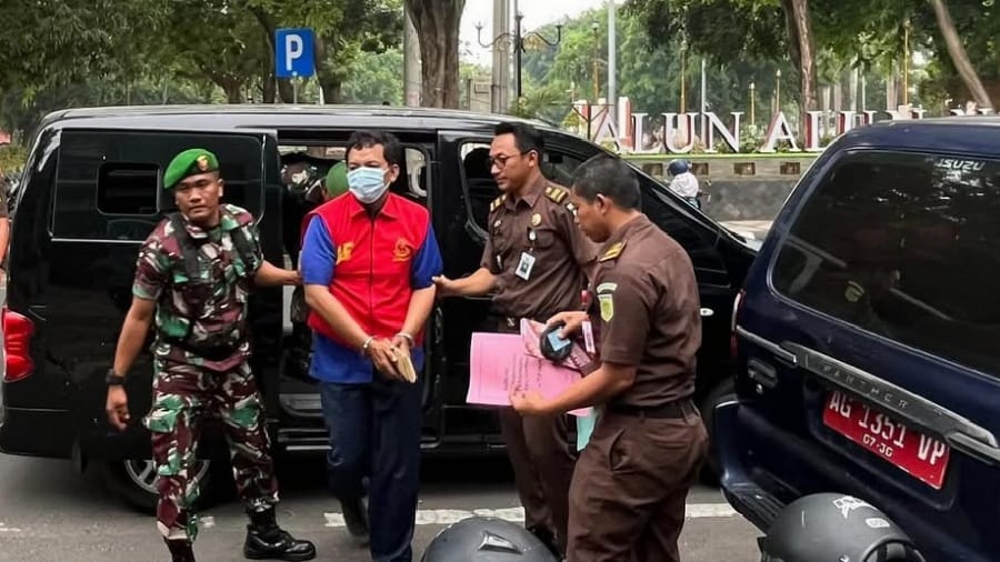 Kejari Nganjuk Tahan Kades Dadapan Terkait Dugaan Korupsi APBDes Rp1 Miliar