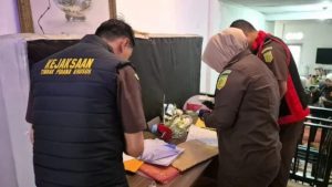 Kejari Sungai Penuh Geledah Dua Rumah Tersangka Korupsi PJU Kerinci