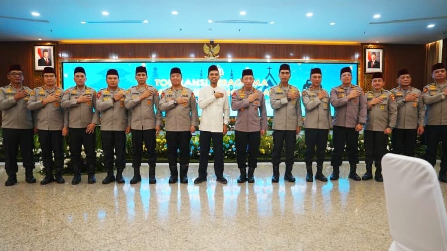 UAS Sampaikan Pesan Toleransi Beragama di Mabes Polri, Kapolri Ajak Refleksi Tugas Polri