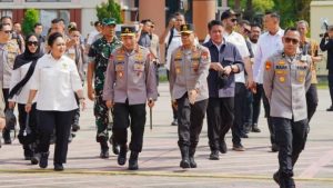 Kapolri Bersama Titiek Soeharto dan Pejabat Negara Tinjau Panen Raya Jagung di OKU Timur