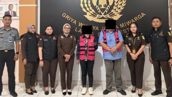 
Dok. Kejari Tomohon Tetapkan Dua Tersangka Korupsi Dana Hibah Pilkada 2024/Foto: Kejari Tomohon) 