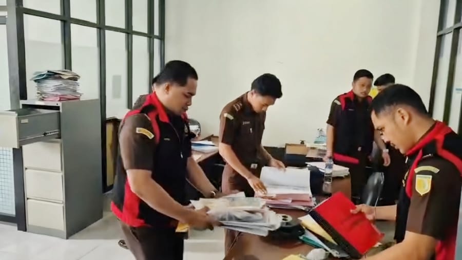 Kejari Tual Geledah Kantor Dinas Perumahan, Usut Dugaan Korupsi Bantuan Rumah Swadaya