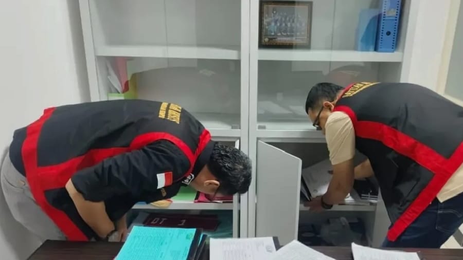 Kejati Sultra Geledah Dua Lokasi Terkait Dugaan Korupsi Kantor Penghubung Sultra Jakarta