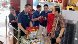 Sidak Ritel Modern, Polda Bali Tegur Jual Harga Beras di Atas HET