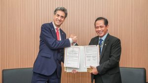 Menteri LH Hanif Faisol Teken MoU Perubahan Iklim dengan Britania Raya di Brazil