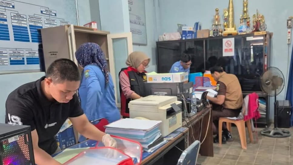 Kejari Sinjai Geledah Empat Kantor Pemkab Sinjai Terkait Kasus Korupsi Proyek SPAM dan Dana Hibah