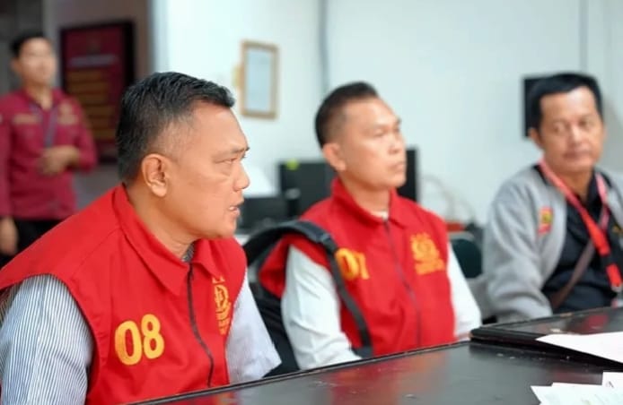 Dijerat Pasal Korupsi, Kejati Sumsel Serahkan Tersangka Jaksa Gadungan ke JPU Kejari OKI