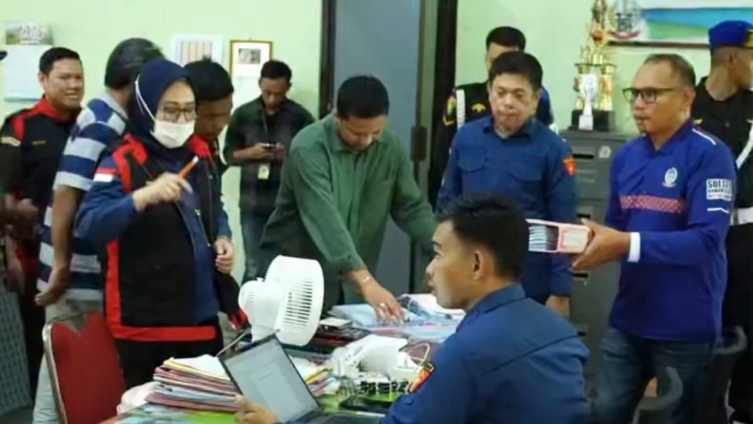 Kejati Sulsel Geledah Tiga Lokasi Terkait Dugaan Korupsi Pengadaan Bibit Nanas Rp60 Miliar