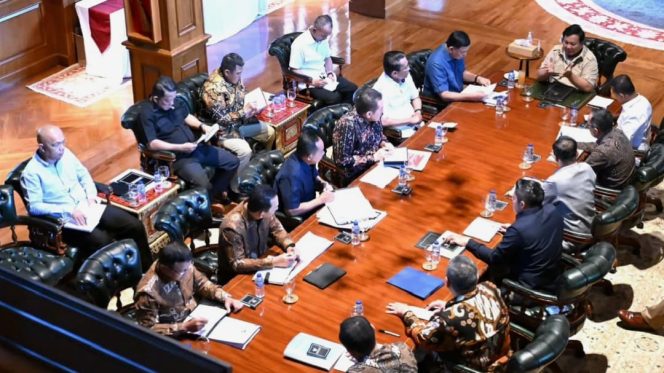 
Dok. Ratas  di Hambalang Bahas Penanganan Kegiatan Ilegal/Foto: Setkab) 