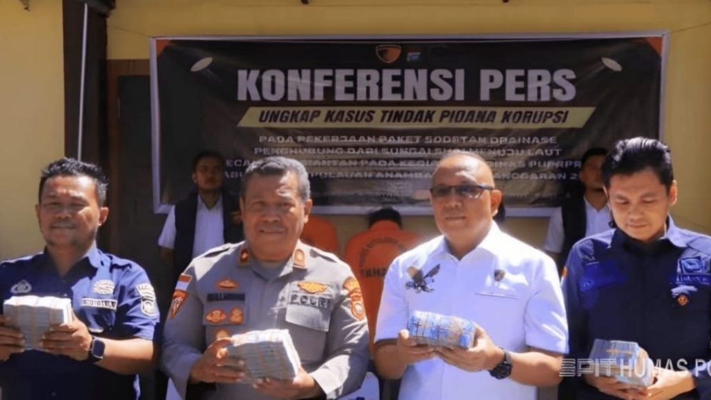 Polres Kepulauan Anambas Tahan Tiga Tersangka Korupsi Proyek Drainase Senilai Rp 10,18 Miliar