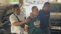 Polisi Tetapkan Dua Tersangka Kasus Pengusiran Paksa Nenek Elina di Surabaya