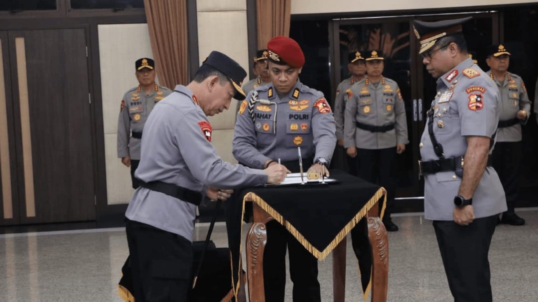 Kapolri Pimpin Sertijab Sejumlah Pejabat Utama Mabes Polri dan Kapolda