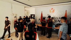 Kejari Kotamobagu Geledah Kantor Kesbangpol dan Bawaslu Terkait Dugaan Korupsi Dana Hibah Pilkada Rp7,6 Miliar