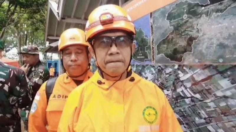 1.000 Personel Dikerahkan Guna Evakuasi Korban Longsor Cisarua Bandung Barat