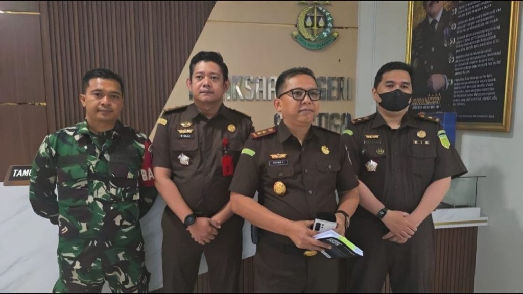 Rugikan Negara Rp3,03 Miliar, Kejari Tetapkan Dirut BPR Bank Salatiga Tersangka