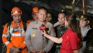 Longsor Gunung Sampah di TPST Bantargebang, Empat Orang Tewas dan Sejumlah Truk Tertimbun